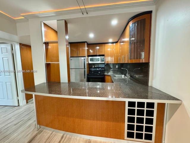 200 172nd Street 206, Sunny Isles Beach, FL 33160