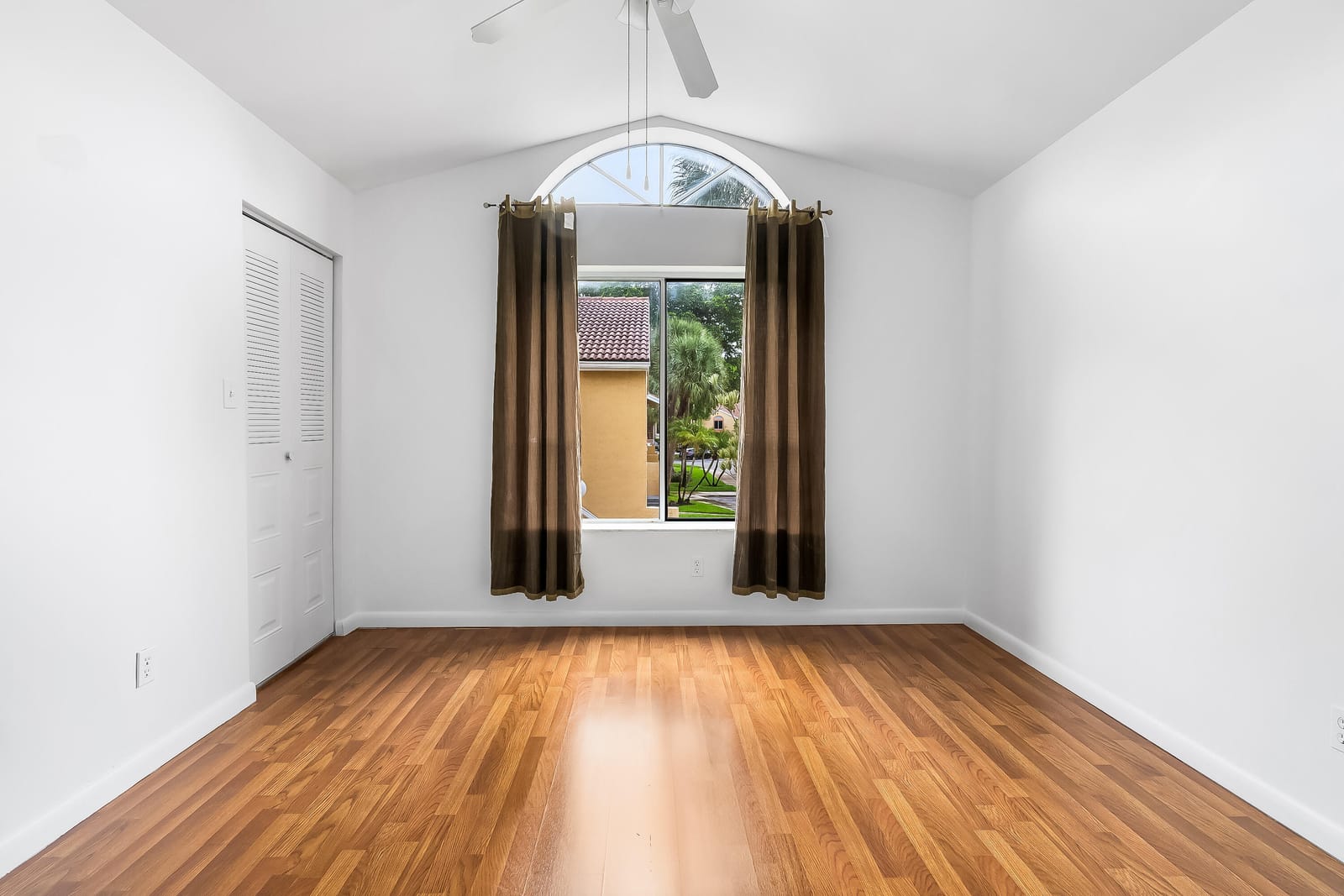 950 Coral Club Drive 950, Coral Springs, FL 33071 photo 15