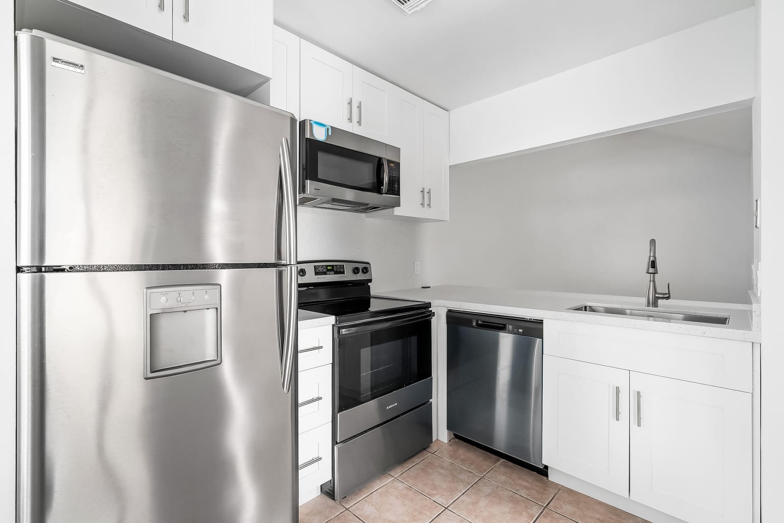 950 Coral Club Drive 950 — photo 5