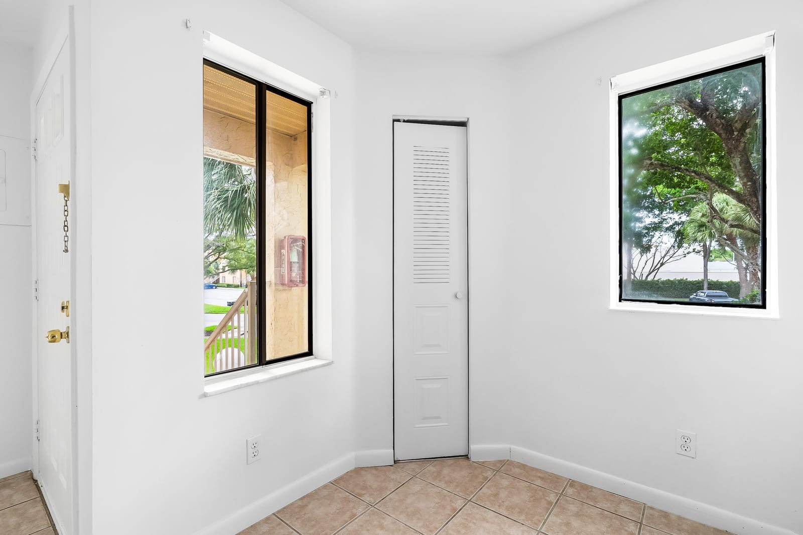 950 Coral Club Drive 950 — photo 7