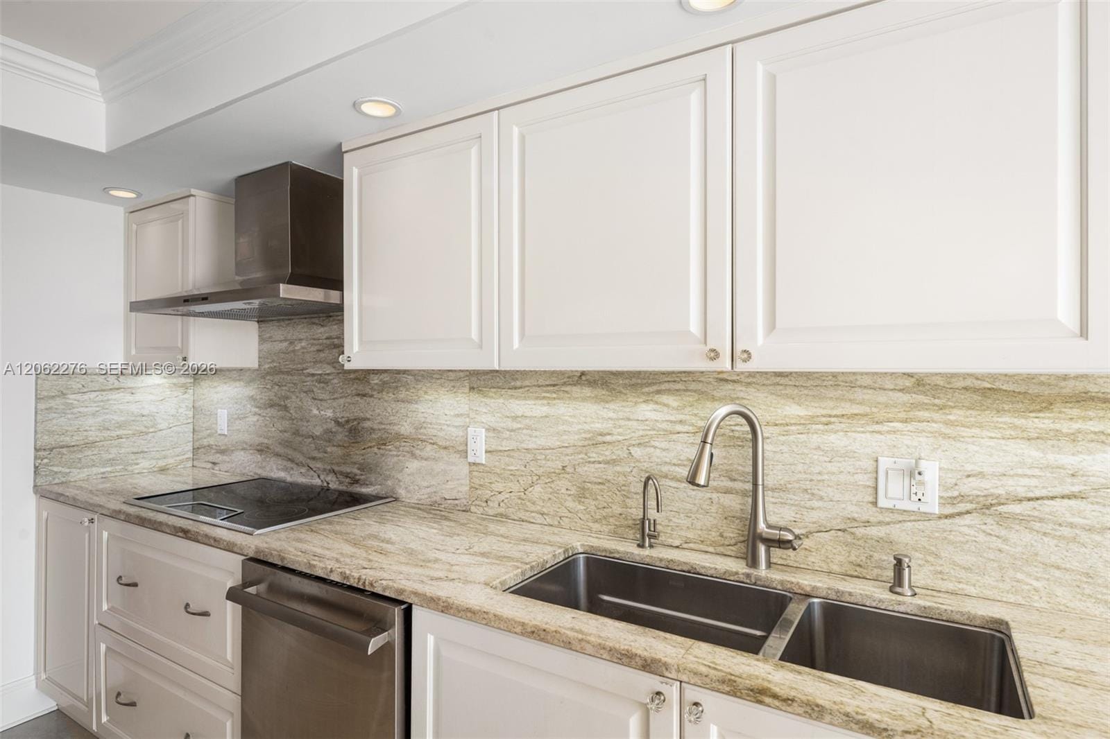 600 Grapetree Drive 11DN, Key Biscayne, FL 33149 photo 10