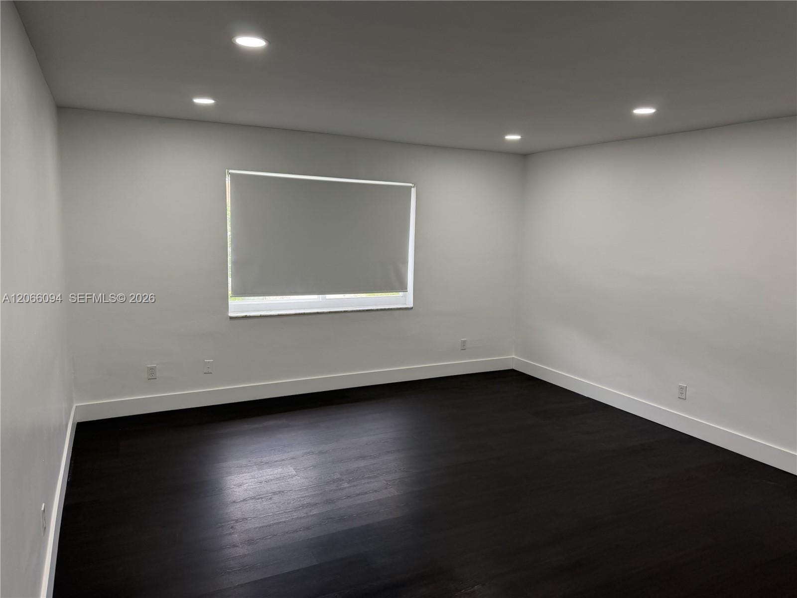 4850 SW 26th Avenue 1-6 — photo 2