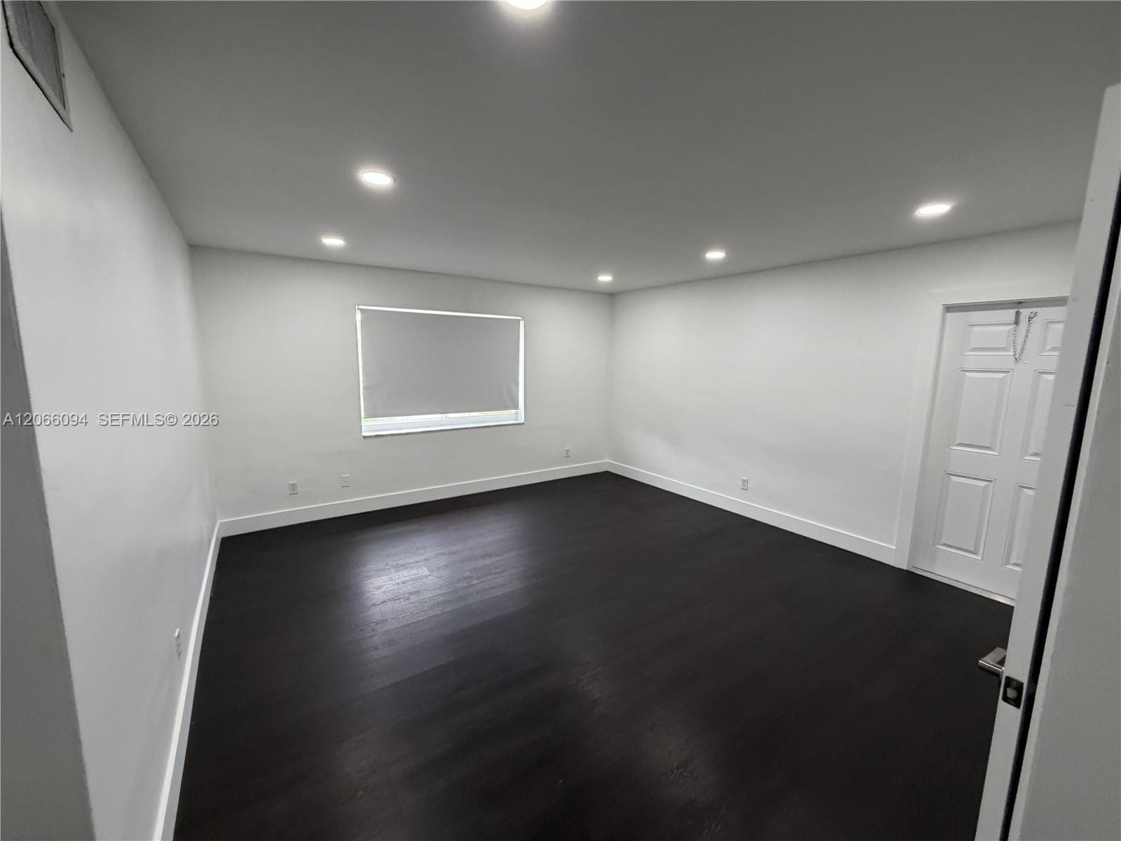 4850 SW 26th Avenue 1-6 — photo 3