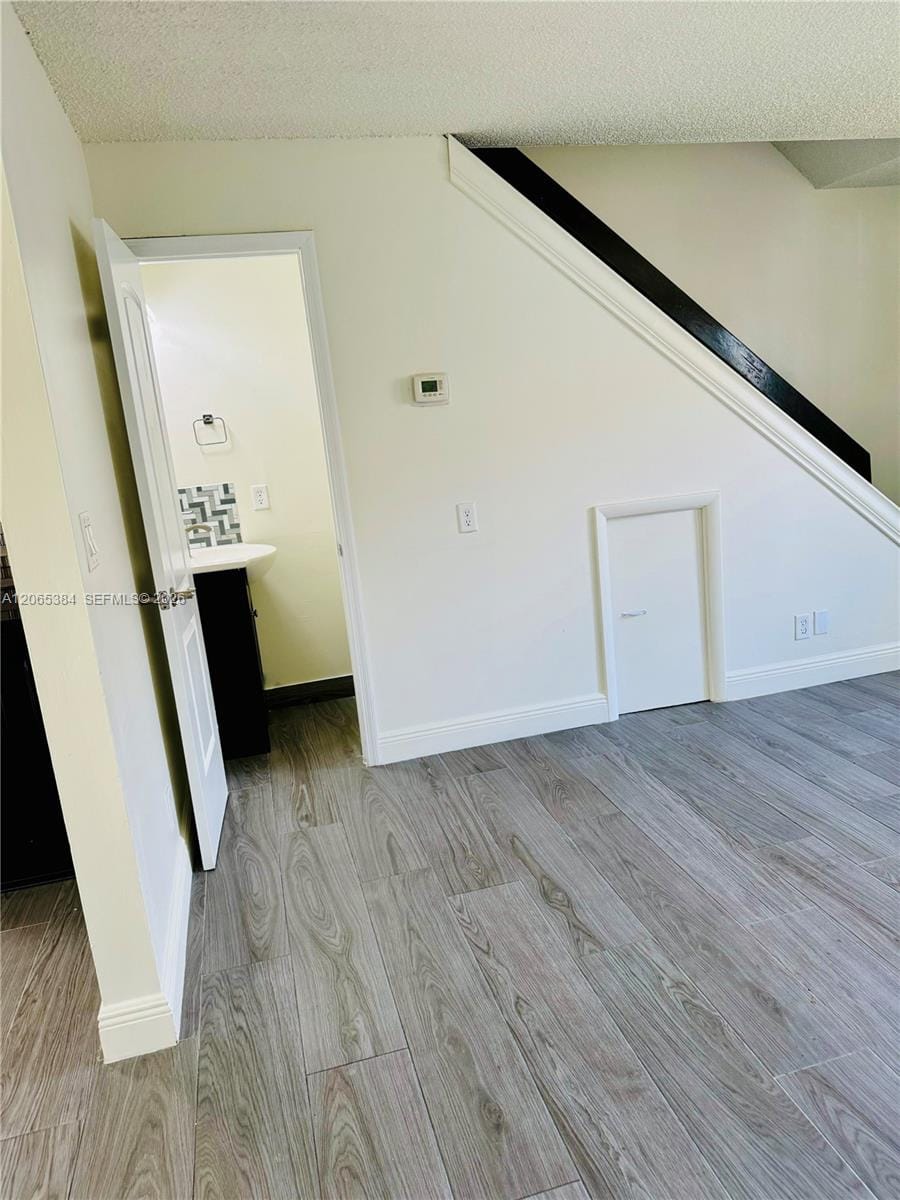 6625 Winfield Boulevard 4-D — photo 2