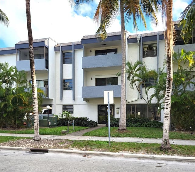 3582 NE 171st Street 101, Michelle Condo, North Miami Beach, FL