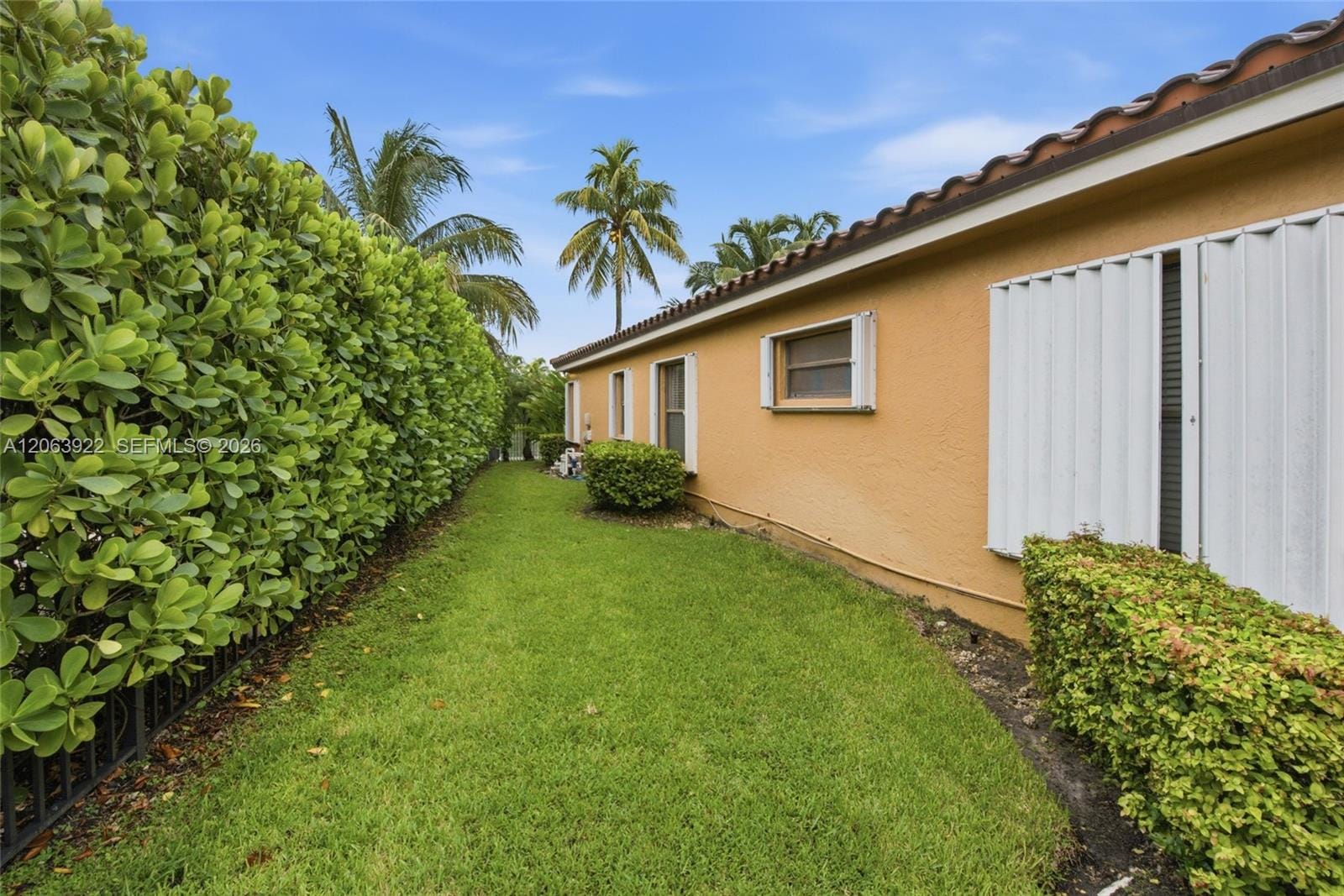 1028 Creekford Drive, Weston, FL 33326 photo 27