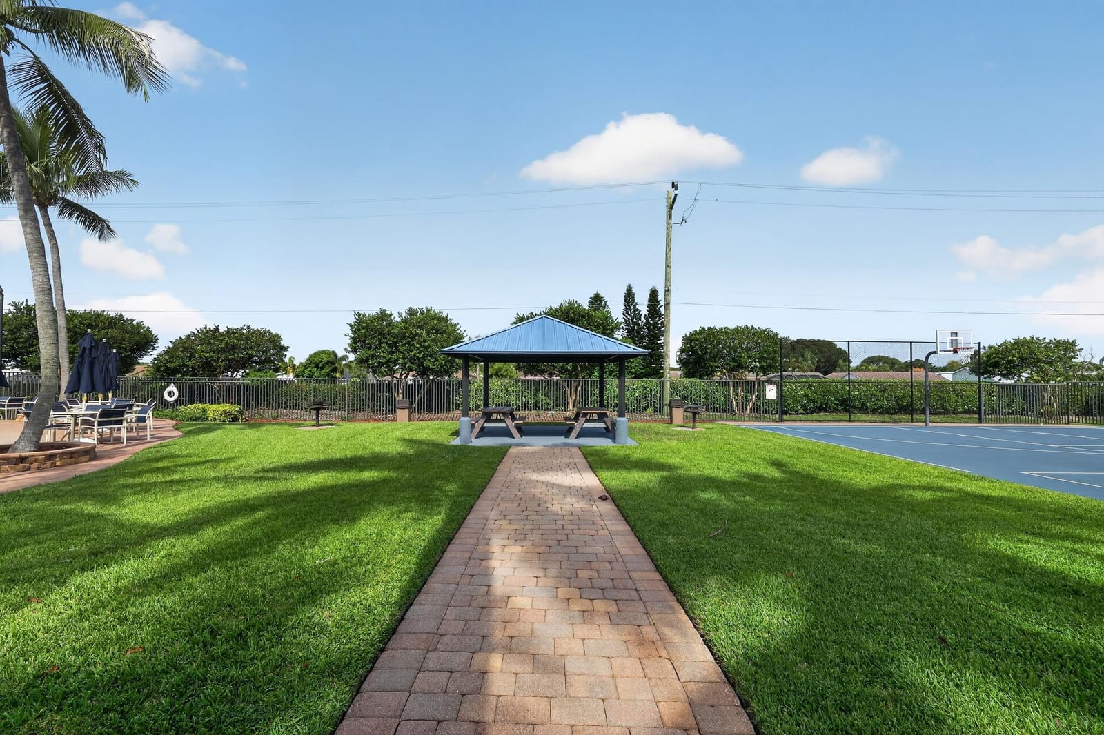 2823 S EVERGREEN Circle — photo 10