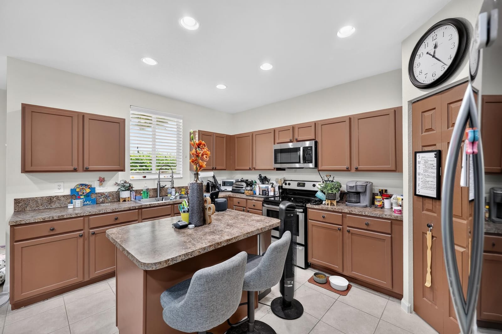 2823 S EVERGREEN Circle — photo 4