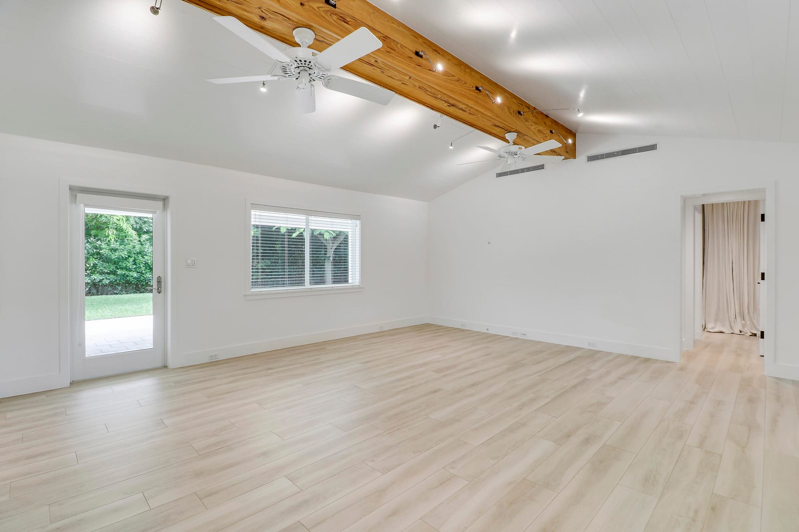 2665 Oak Drive — photo 4