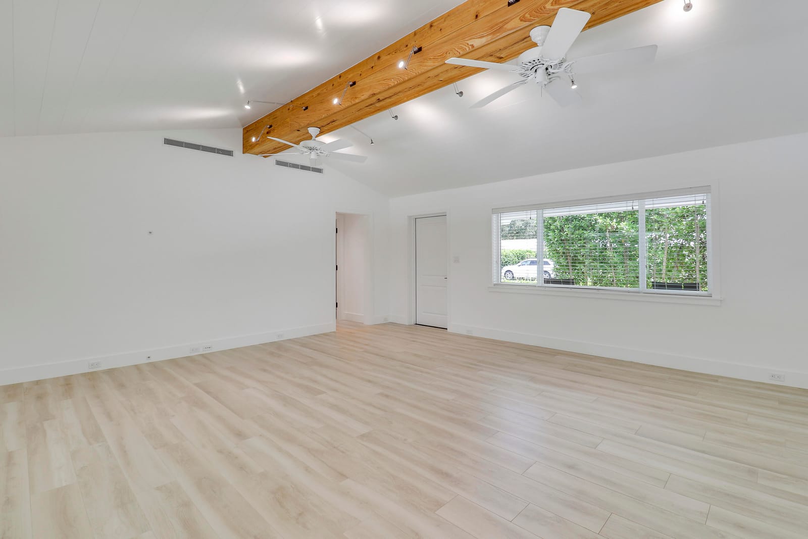 2665 Oak Drive — photo 8