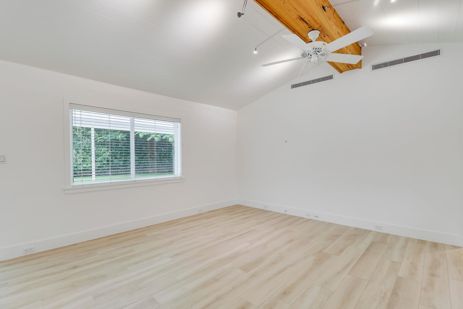 2665 Oak Drive — photo 9