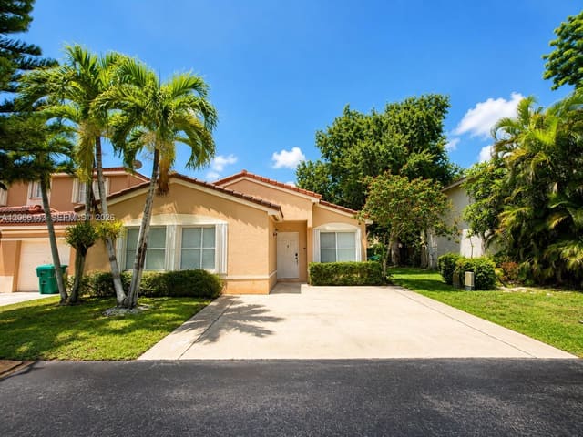 9720 SW 164th Avenue, Miami, FL 33196
