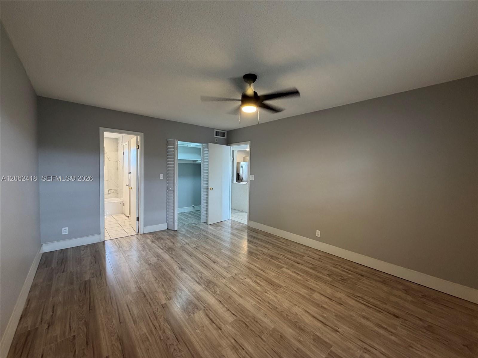 5071 W Oakland Park Boulevard 205 — photo 2
