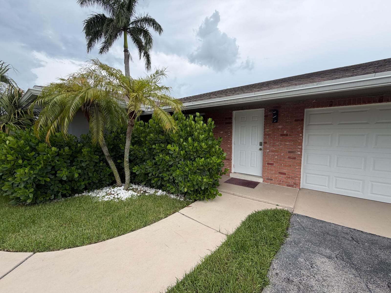 498 W CONFERENCE Drive N, Boca Raton, FL 33486 photo 6