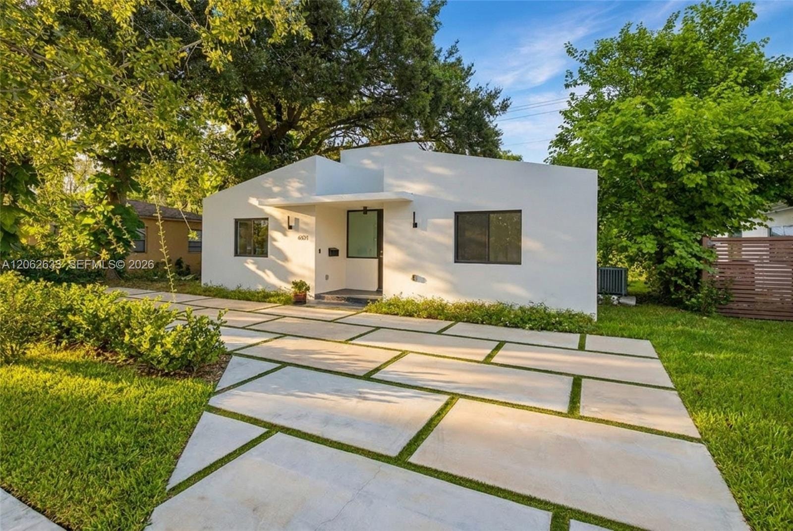 6421 SW 59th Avenue — photo 5