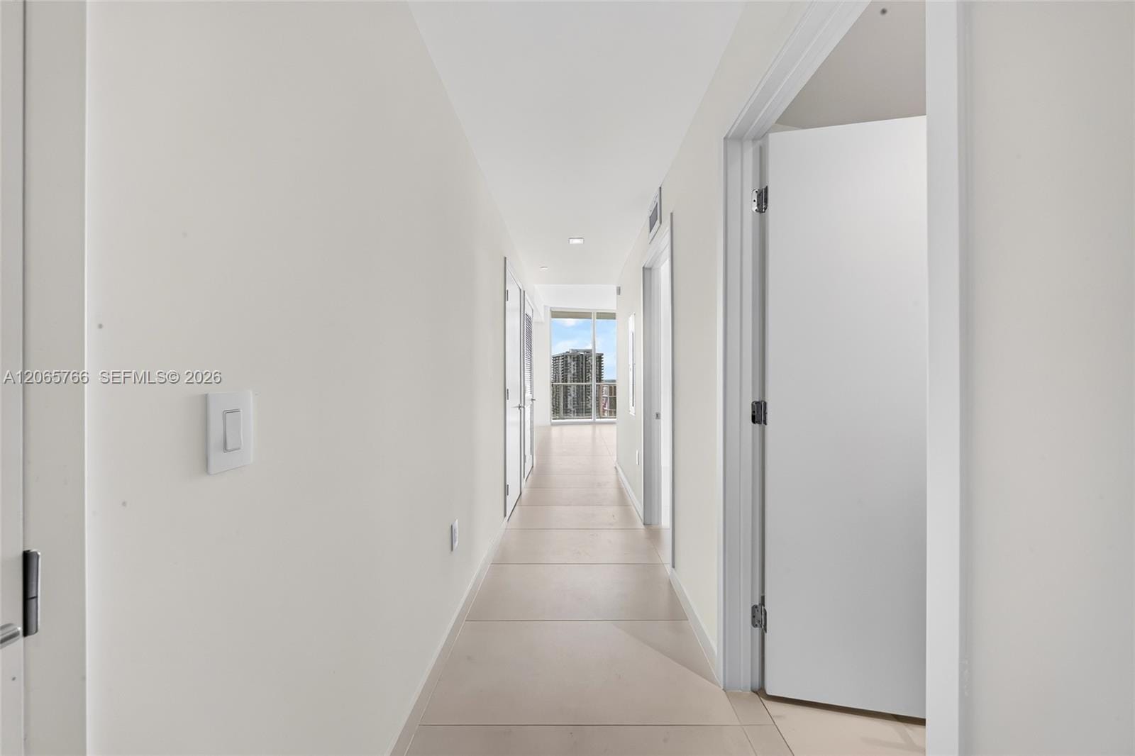 1400 Biscayne Boulevard 2607, Miami, FL 33132 photo 3