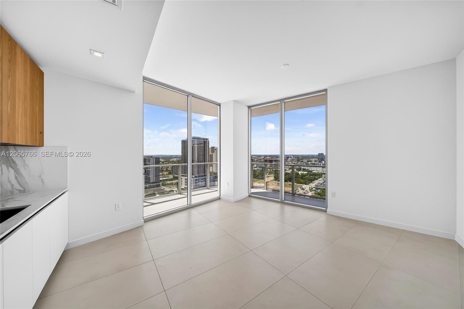 1400 Biscayne Boulevard 2607, Miami, FL 33132 photo 7