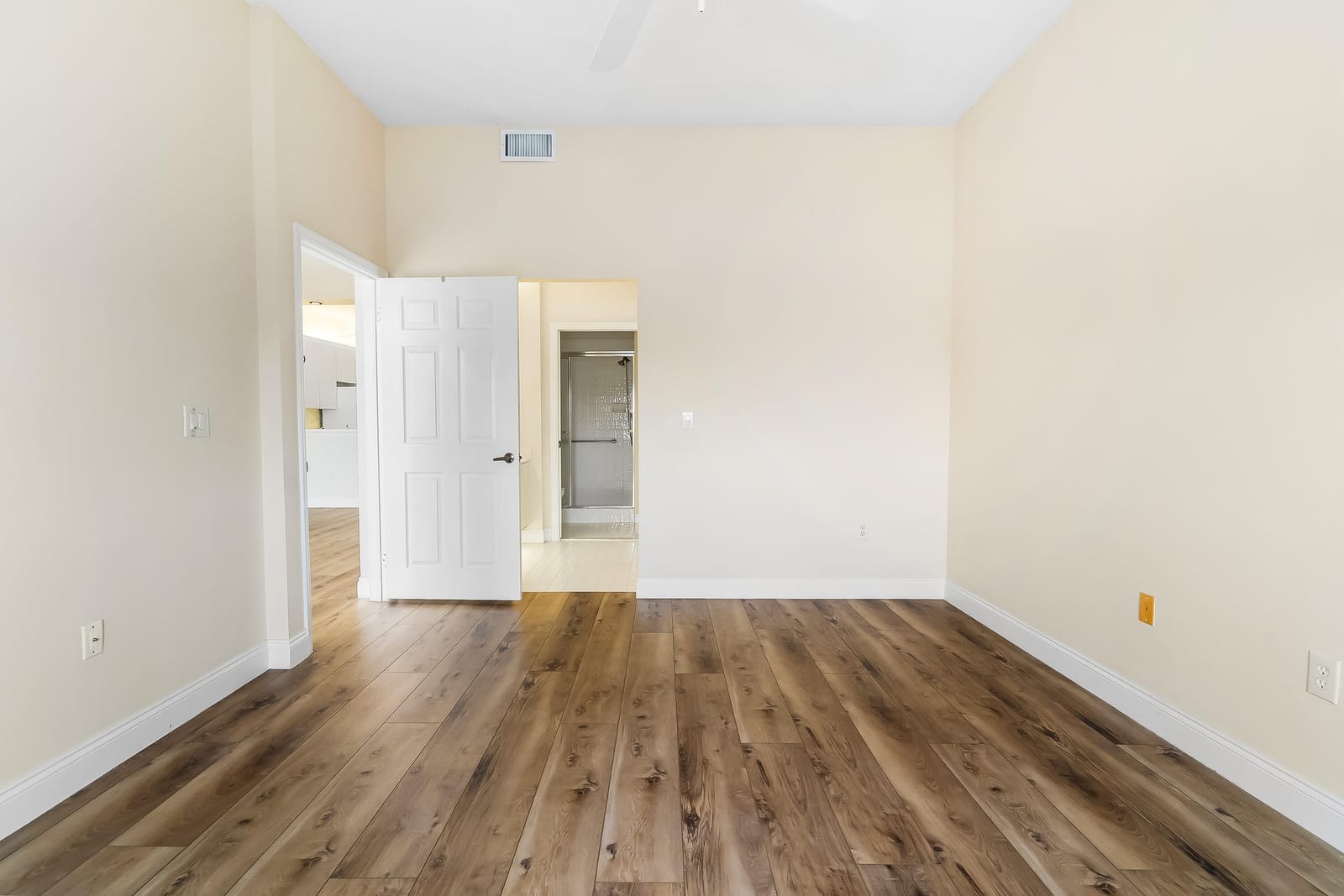 7904 Trent Drive 410 — photo 11