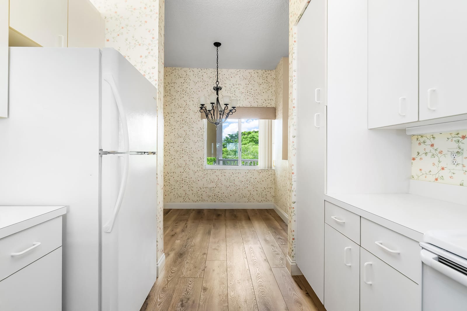 7904 Trent Drive 410 — photo 8