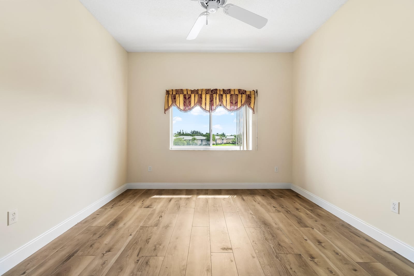 7904 Trent Drive 410 — photo 10