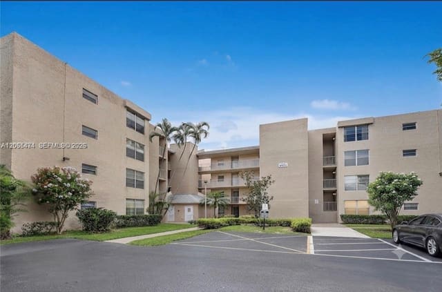 9471 Evergreen Place 307, Orchid Tree Condo One, Davie, FL
