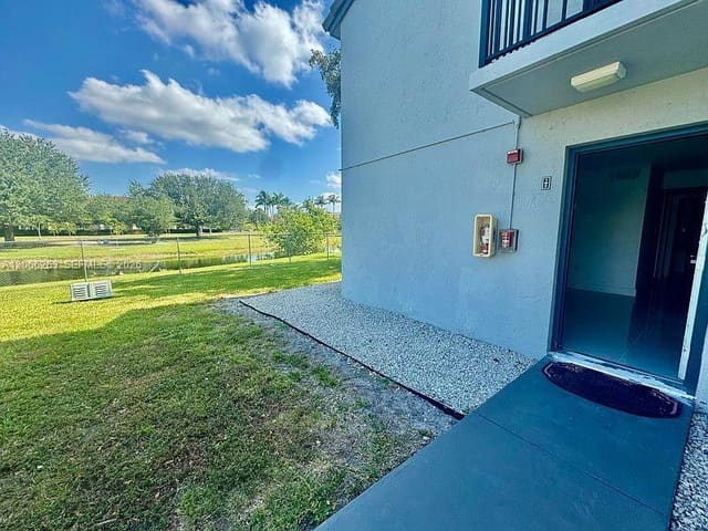 7195 NW 179th Street 107, Hialeah, FL 33015