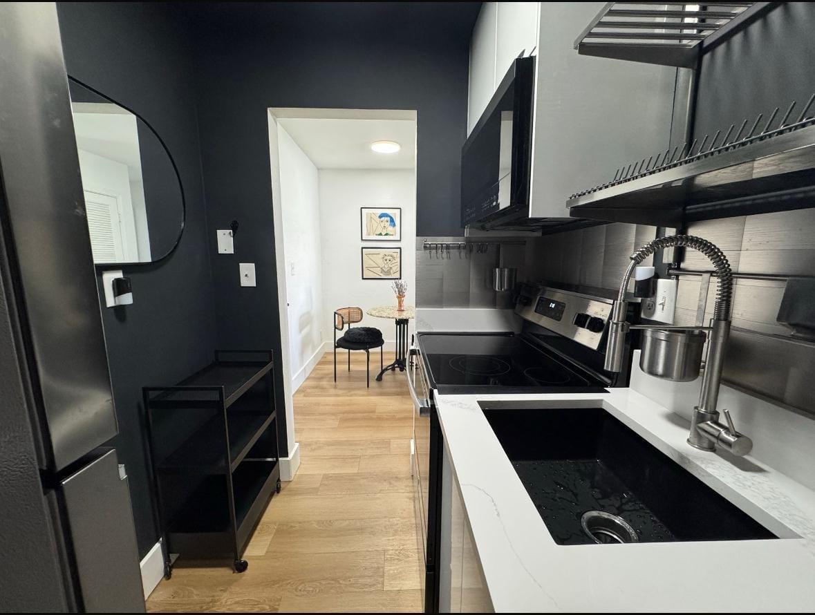 299 SW 7TH Street 2070 — photo 8