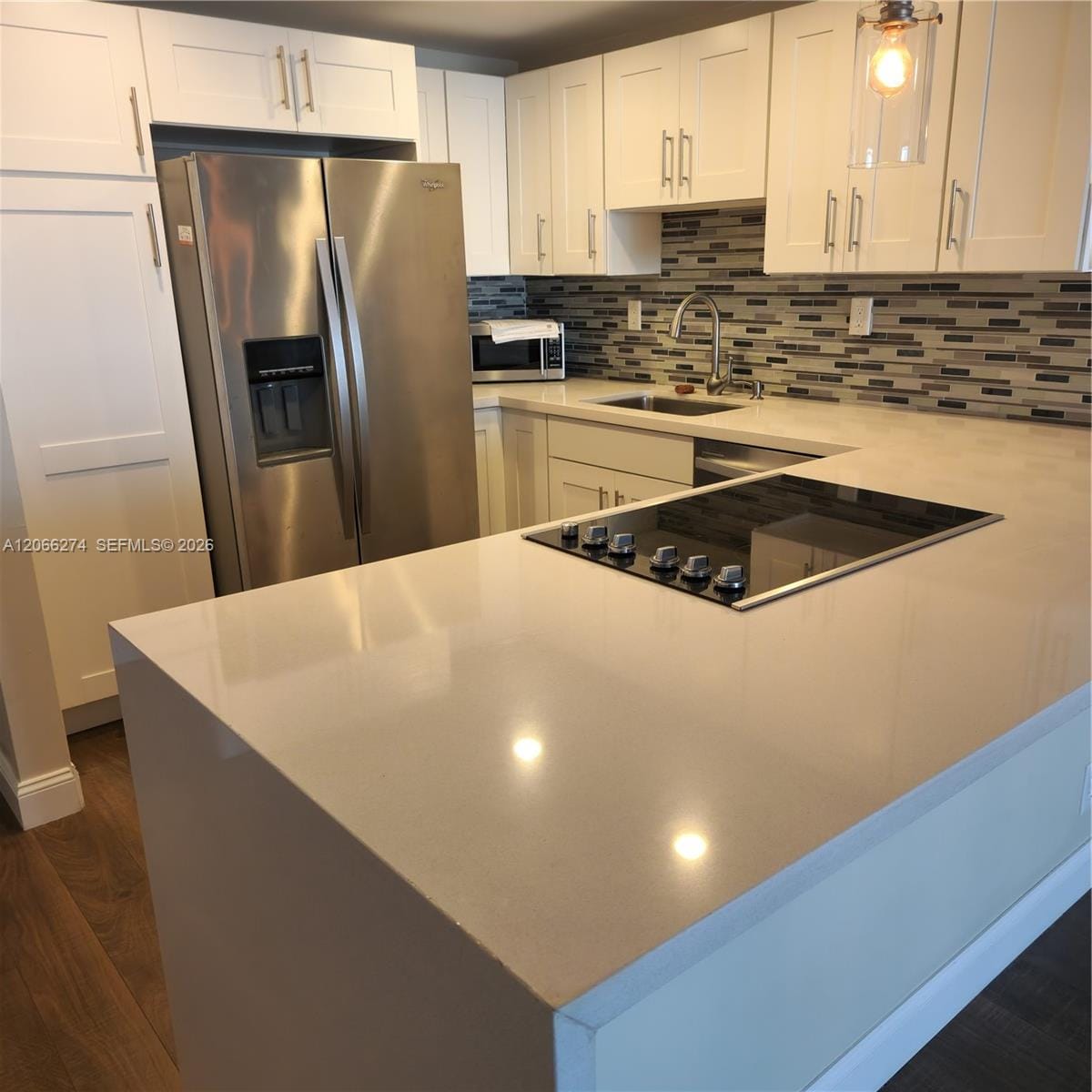 1000 Parkview Drive 1026 — photo 8