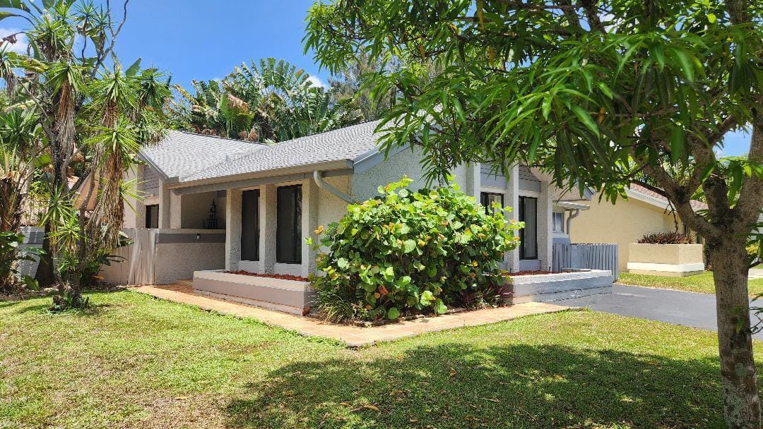 8421 SW 39TH Court — photo 3