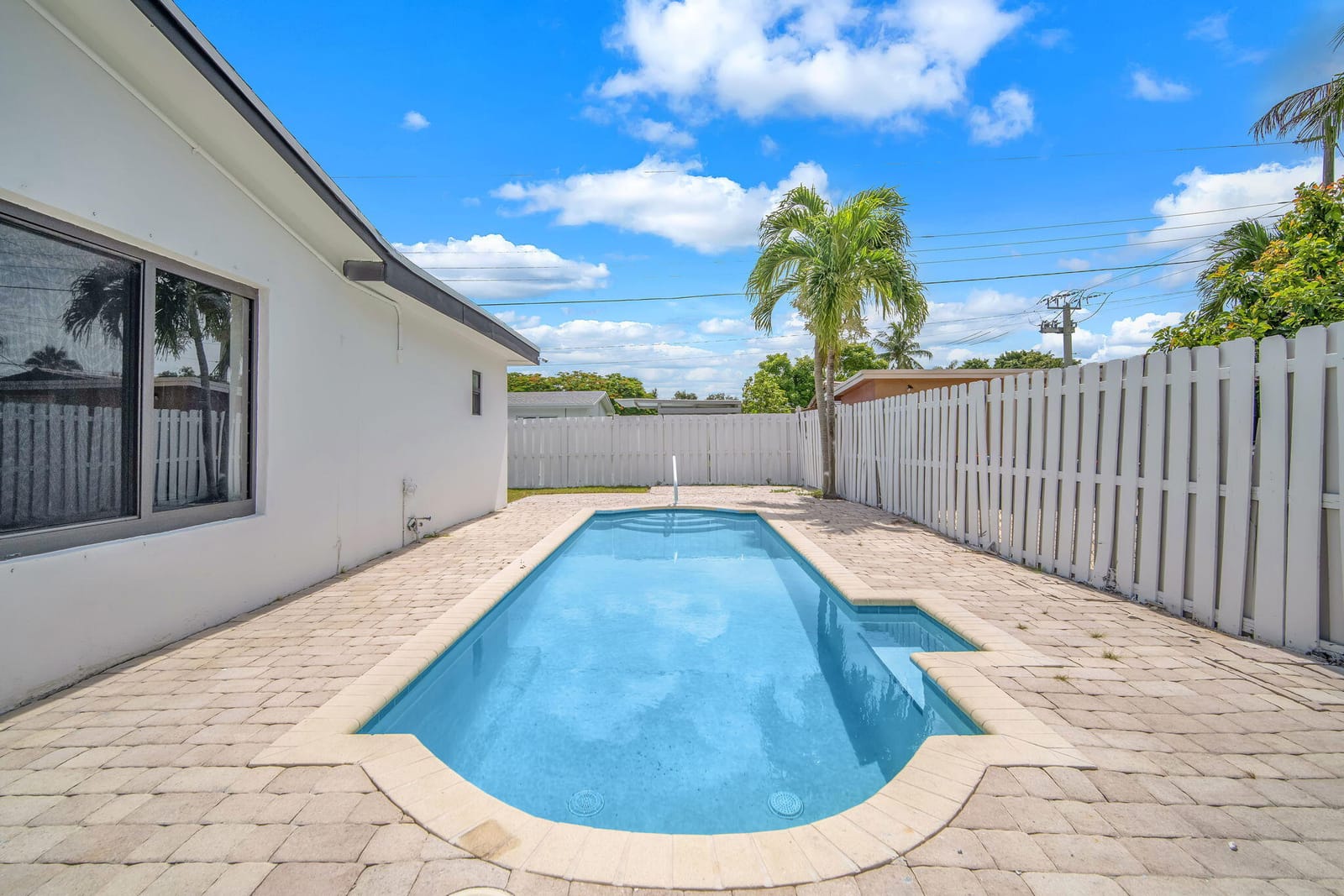 850 SW 1st Terrace — photo 5