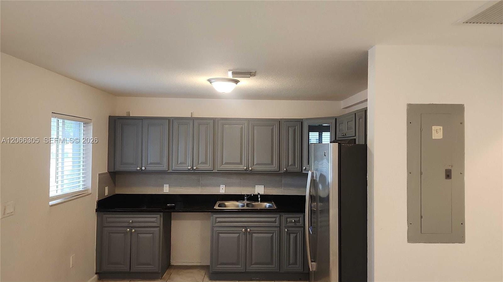 14084 NE 2nd Avenue 14084 — photo 2