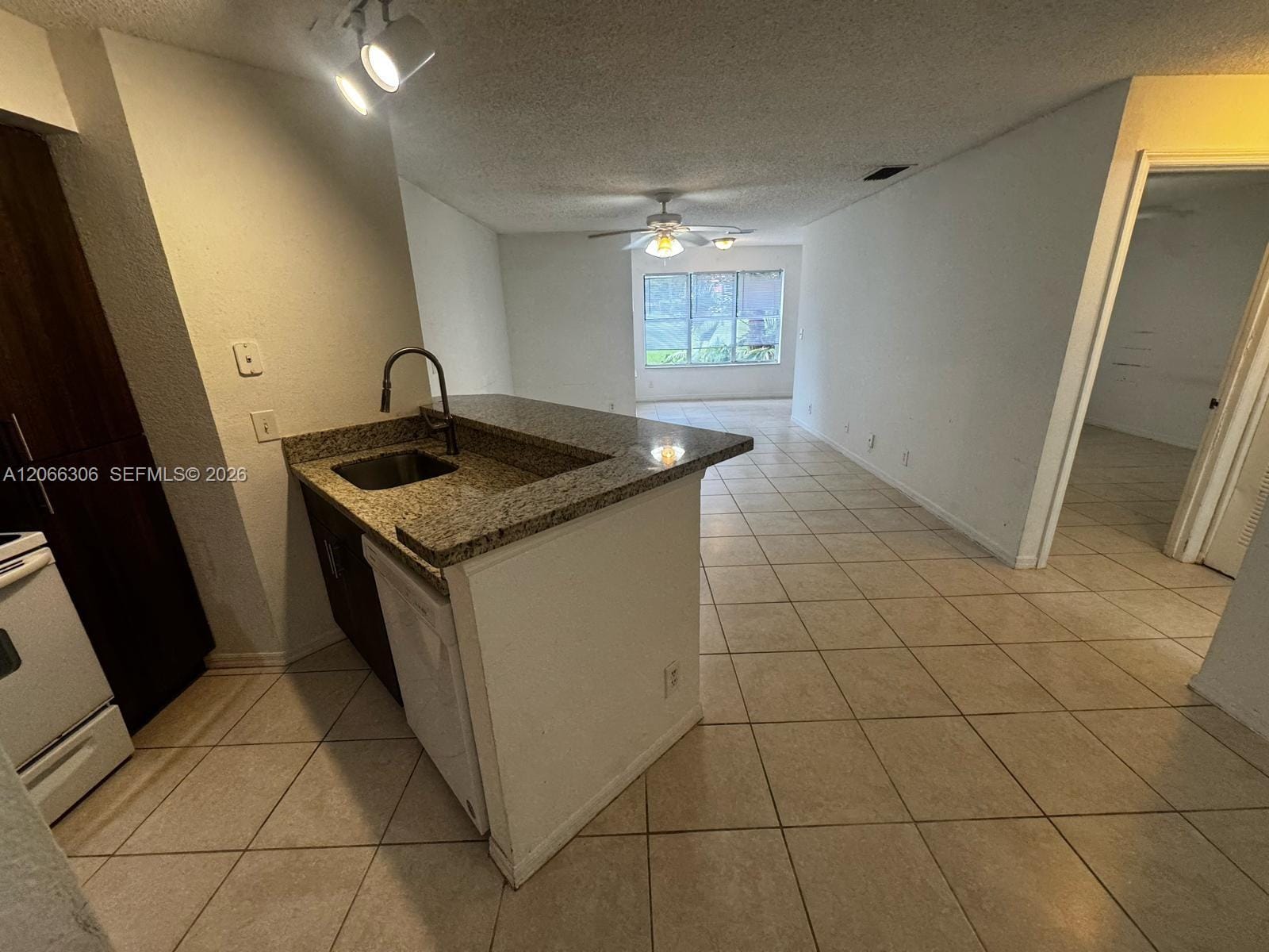 3370 N Pinewalk Drive N 1213 — photo 5