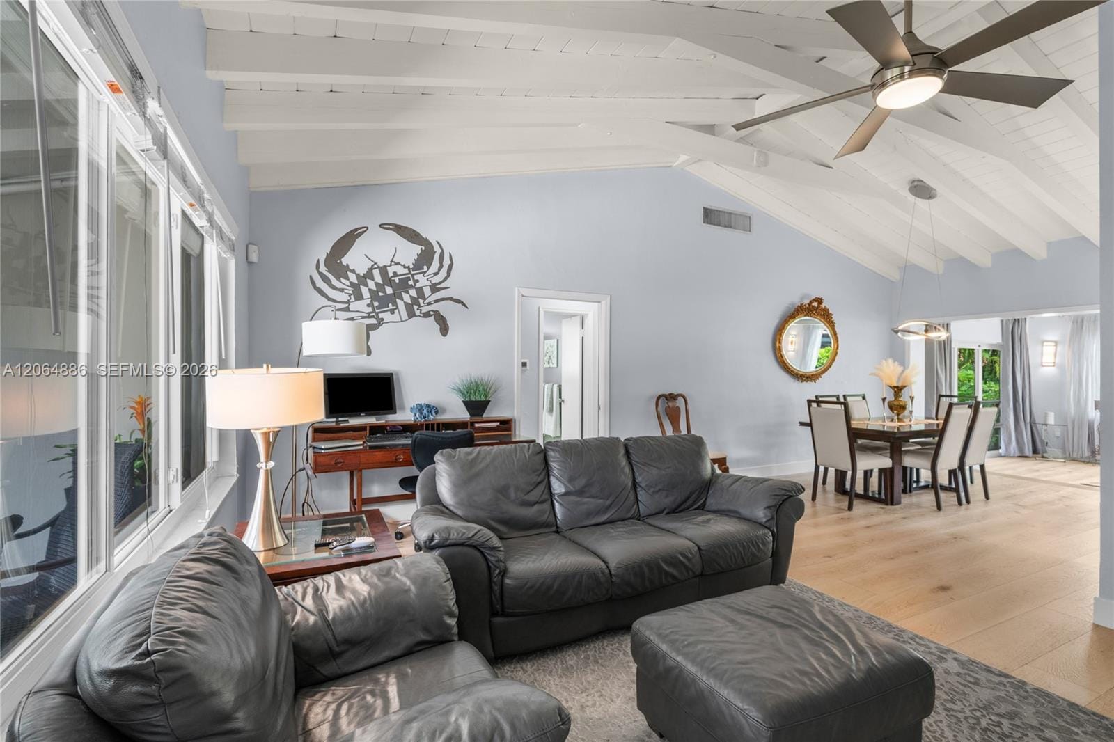 810 Venetia Avenue — photo 4