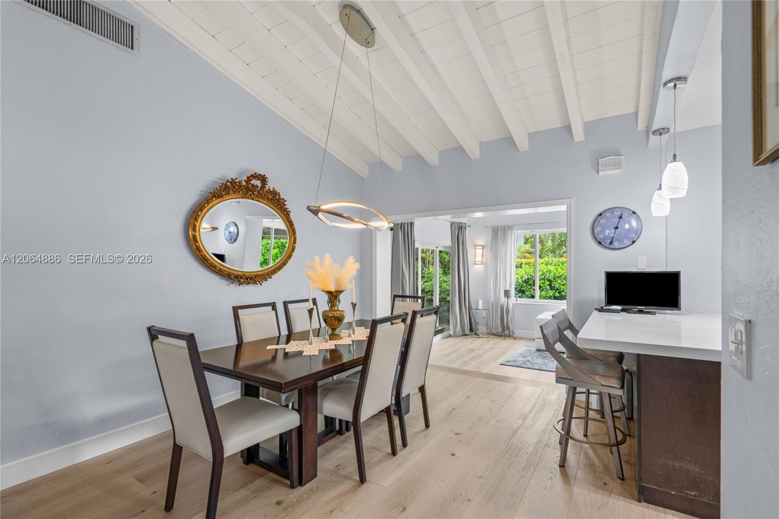 810 Venetia Avenue — photo 5