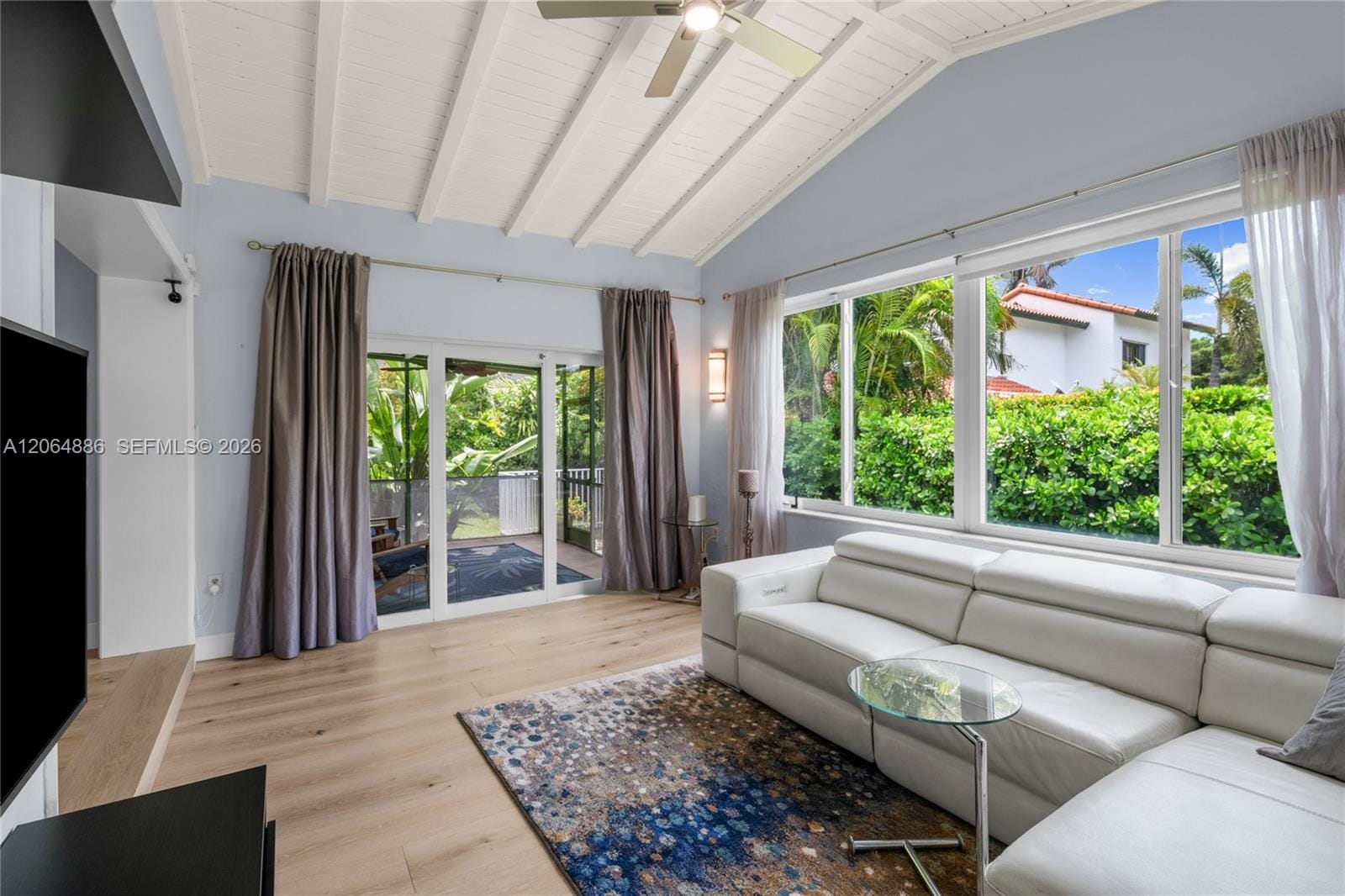 810 Venetia Avenue — photo 6