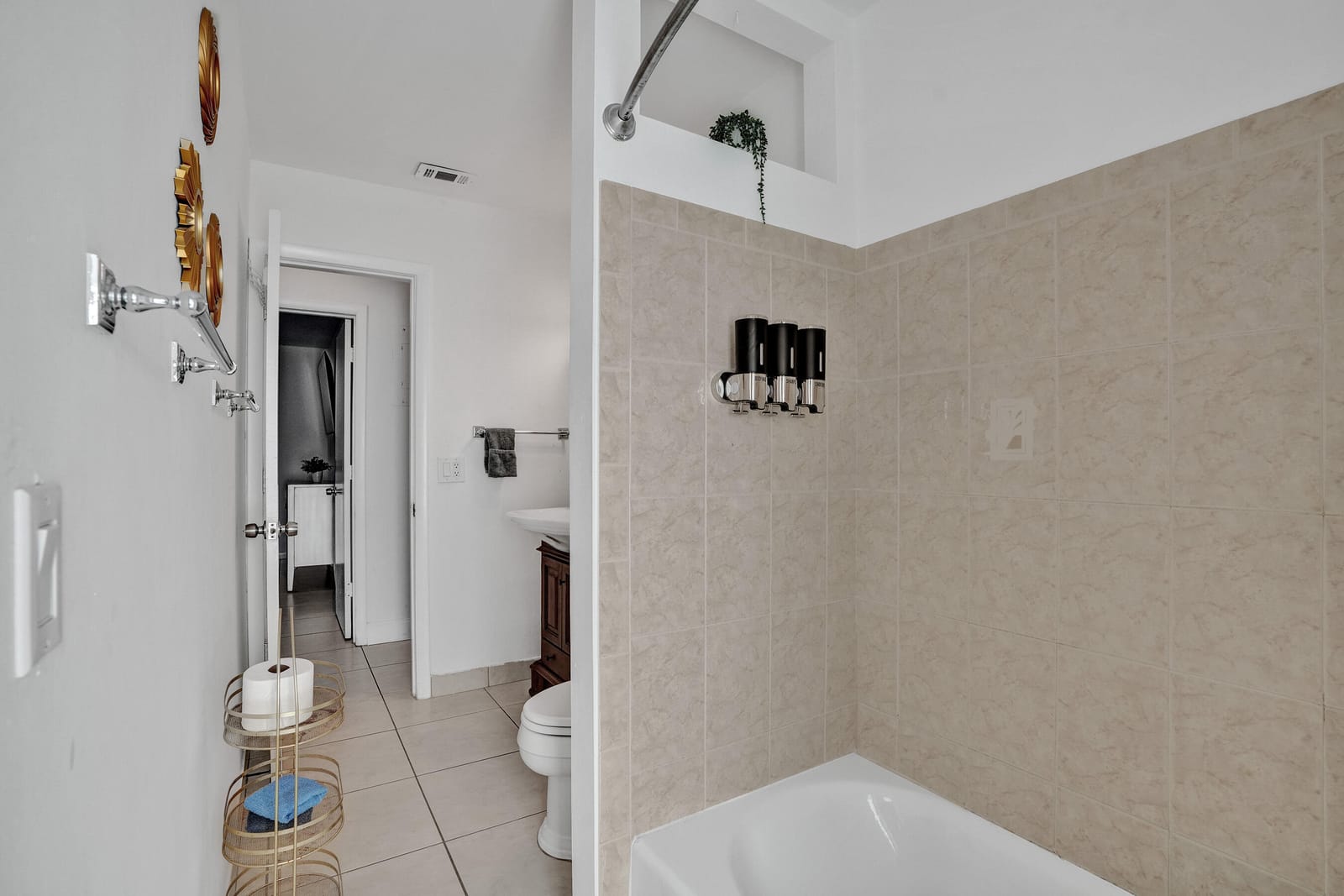 3672 NW 18TH Avenue, Oakland Park, FL 33309 photo 29