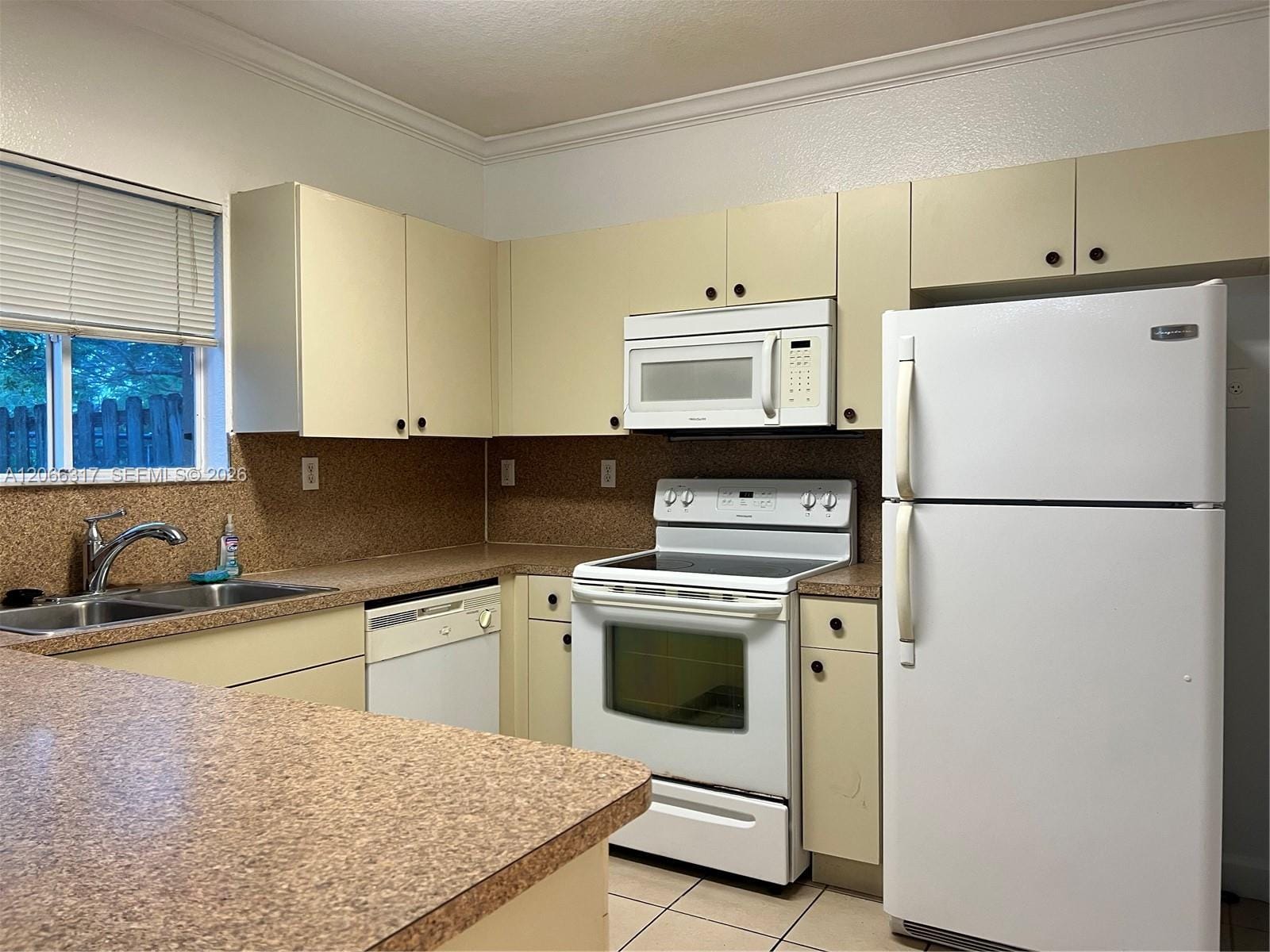 8564 SW 214th Way, Cutler Bay, FL 33189 photo 20
