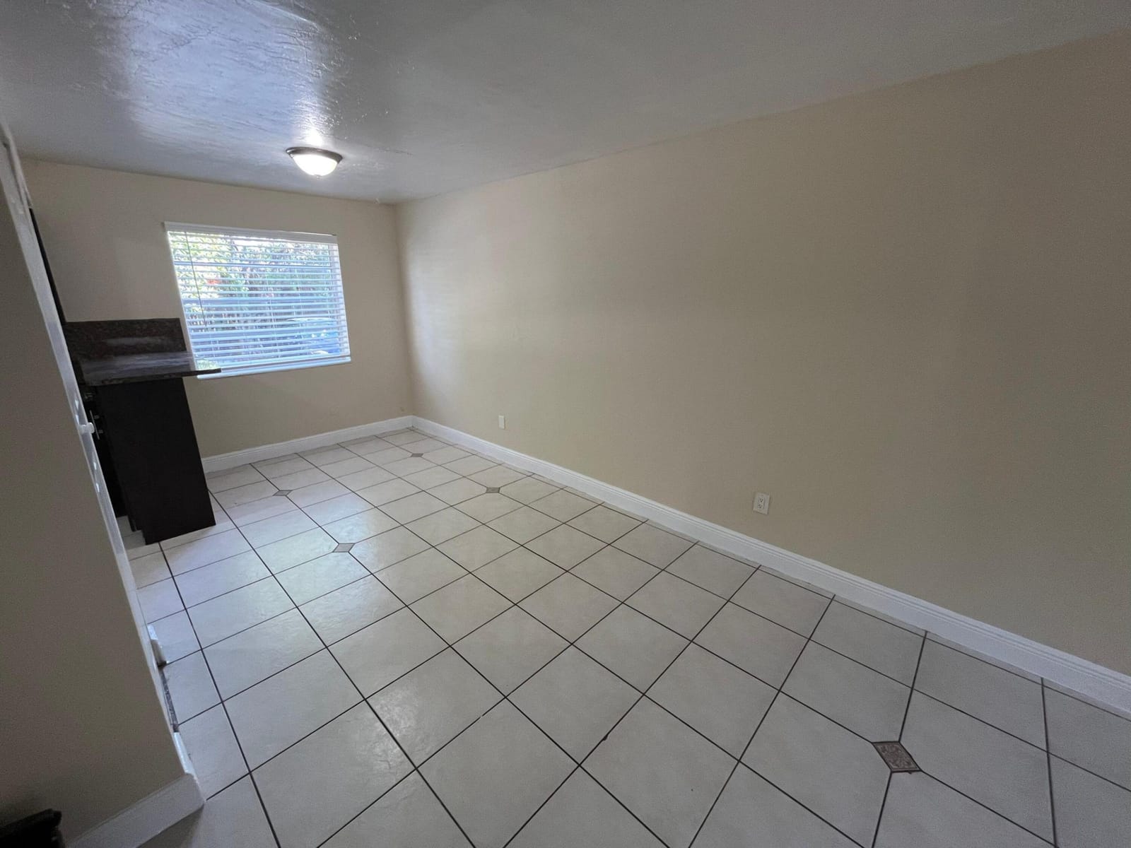 1370 NE 119TH Street 137008 — photo 3