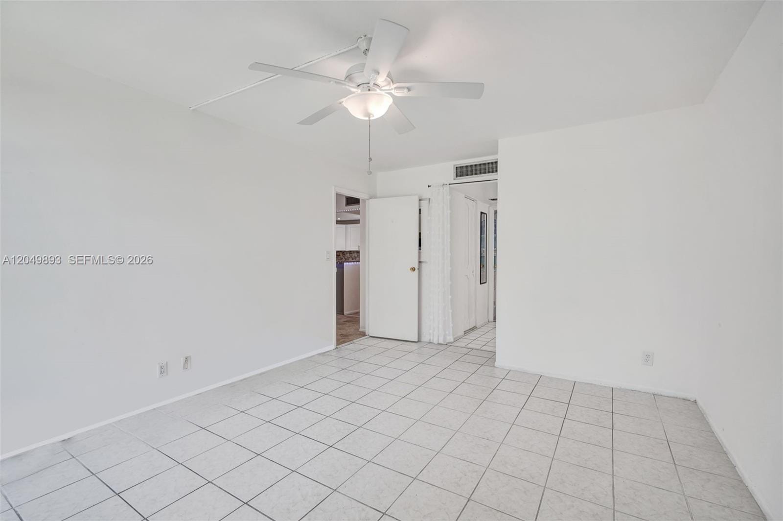20400 W Country Club Drive 204, Aventura, FL 33180 photo 16