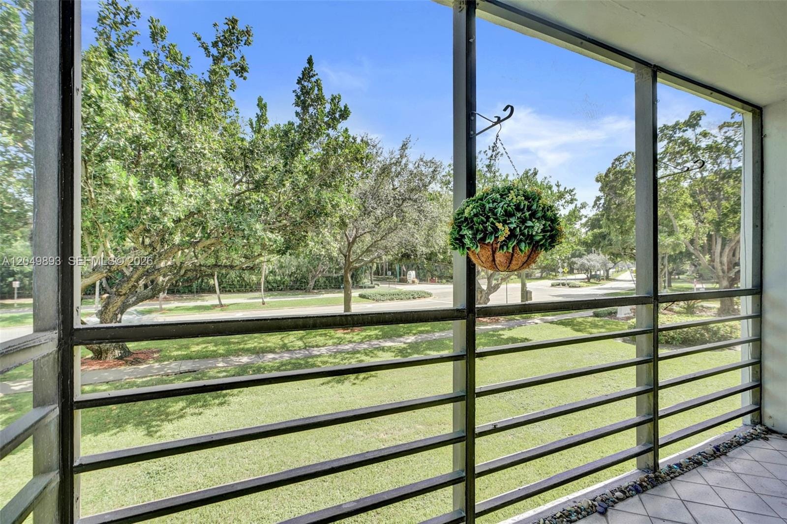 20400 W Country Club Drive 204, Aventura, FL 33180 photo 5