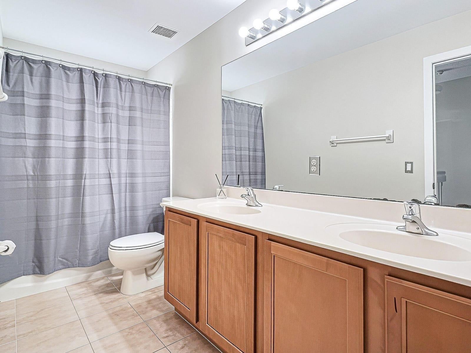 6427 Adriatic Way — photo 12