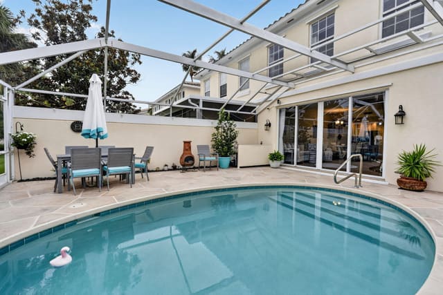 209 FORTUNA Drive, sold in Catalina Lakes, Palm Beach Gardens, FL
