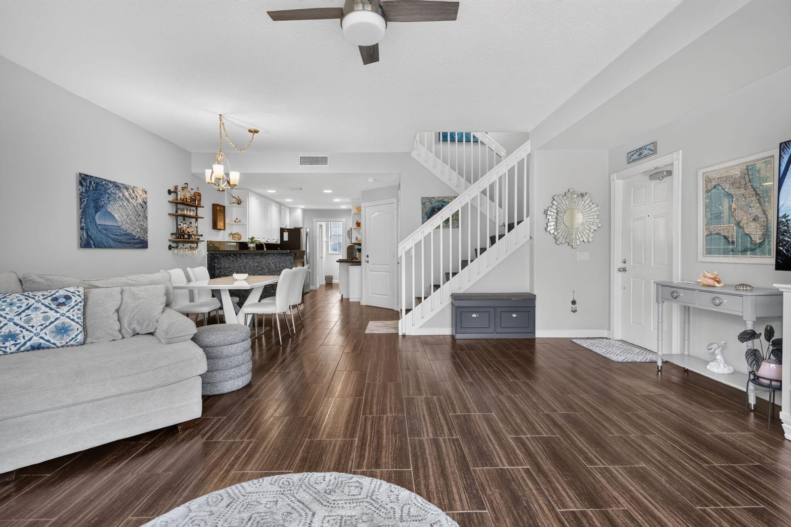 209 FORTUNA Drive — photo 8