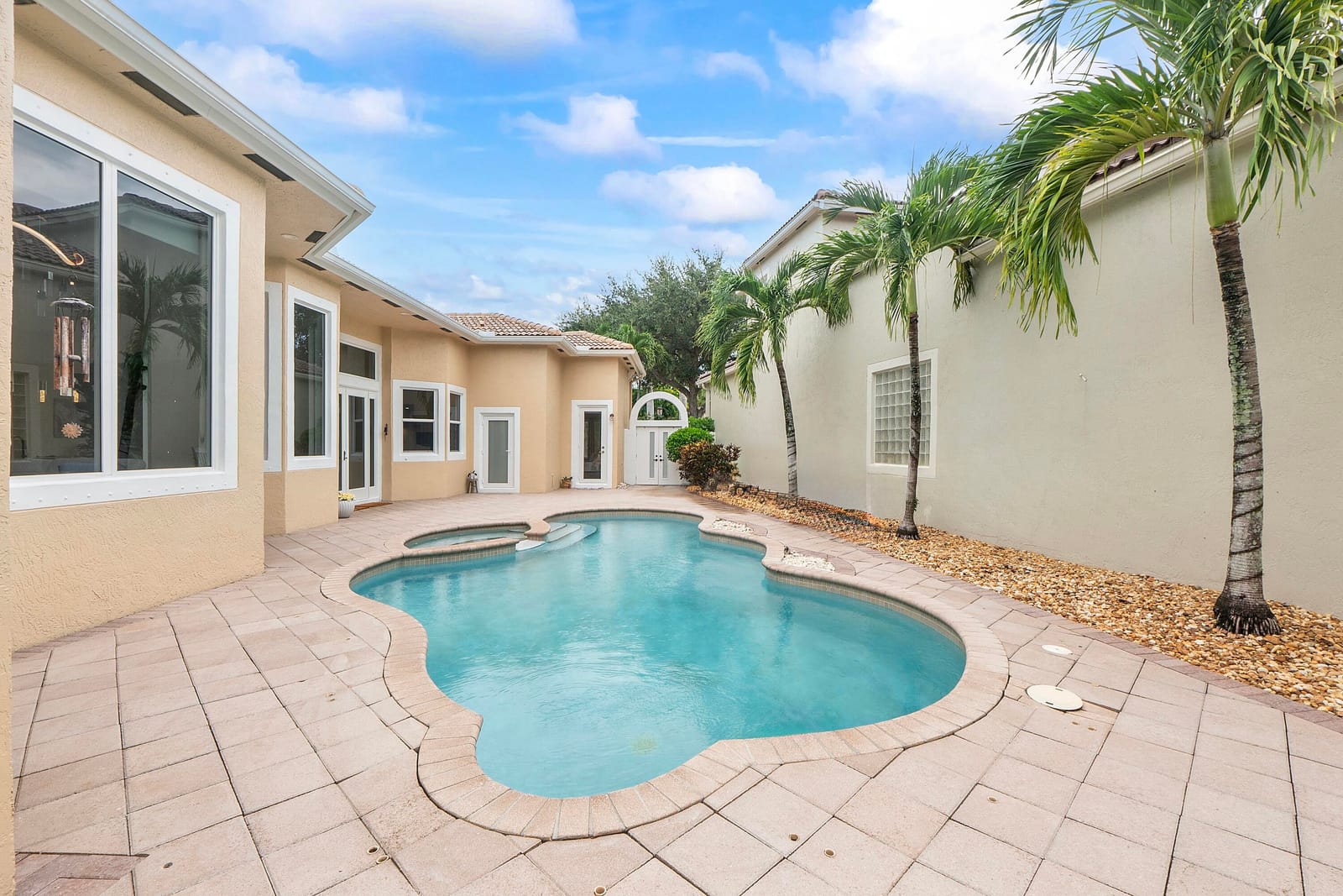12472 NW 57th Street, Coral Springs, FL 33067 photo 2
