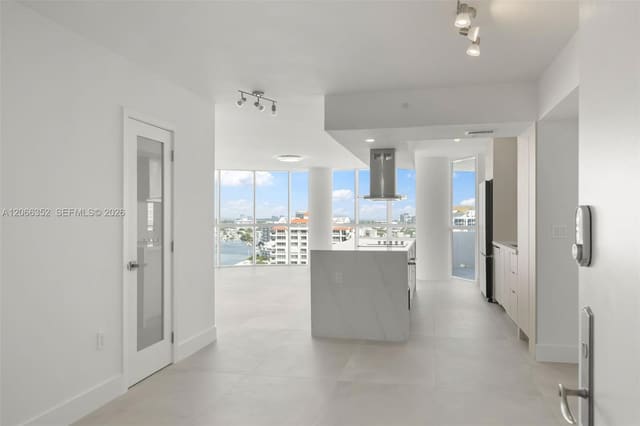 6301 Collins Avenue 2307, La Gorce Palace, Miami Beach, FL