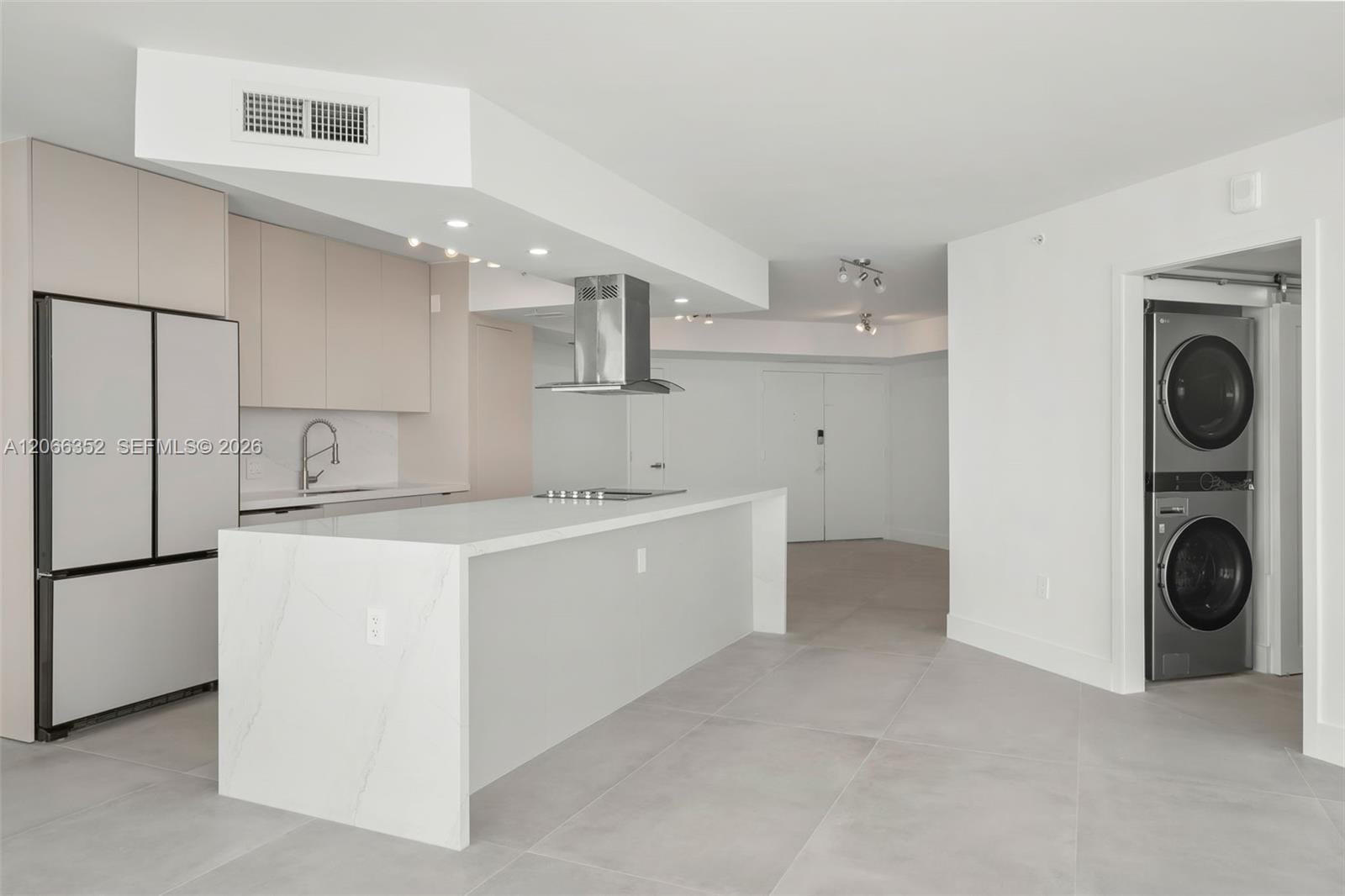 6301 Collins Avenue 2307, Miami Beach, FL 33141 photo 23
