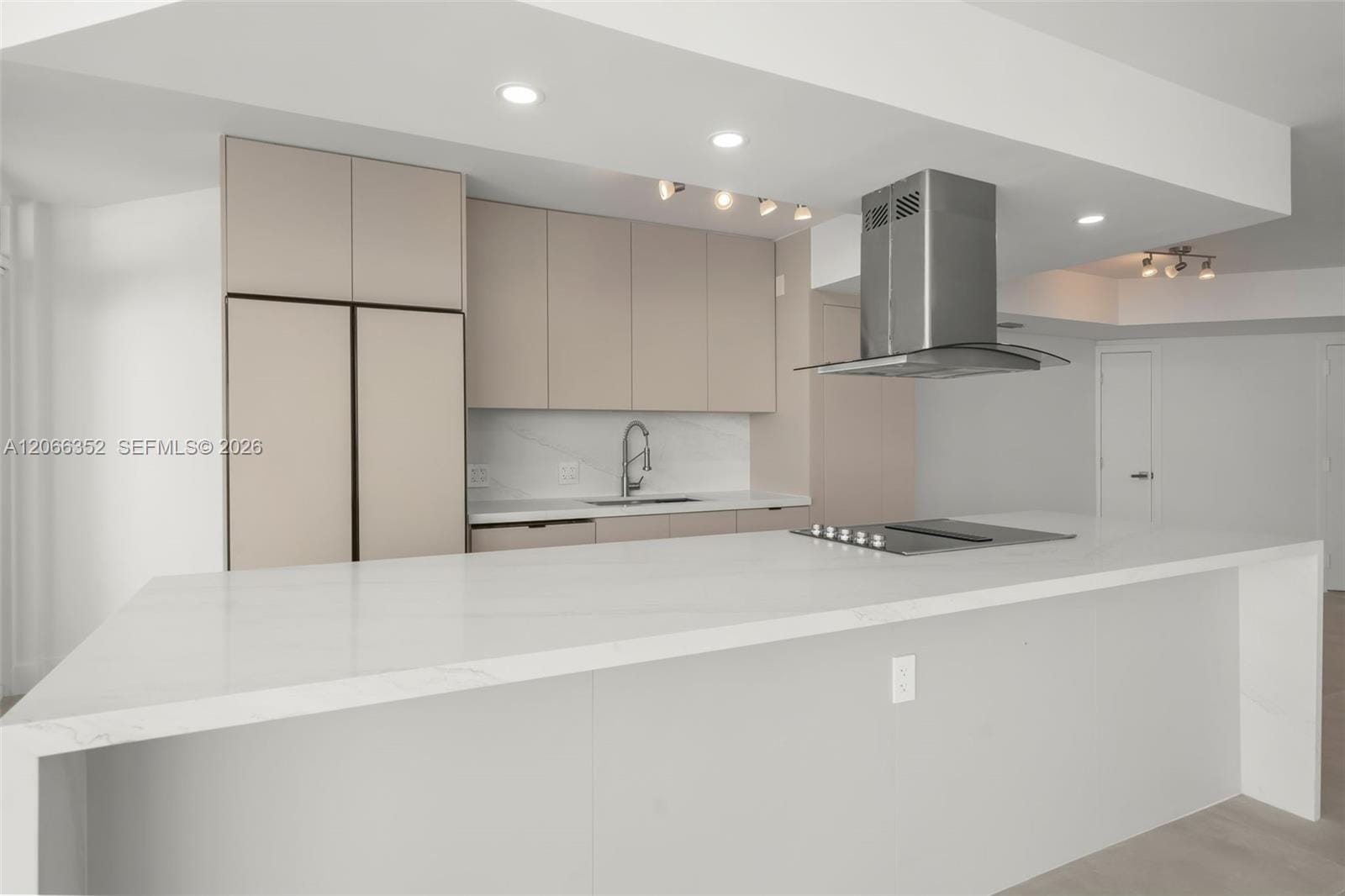6301 Collins Avenue 2307, Miami Beach, FL 33141 photo 25
