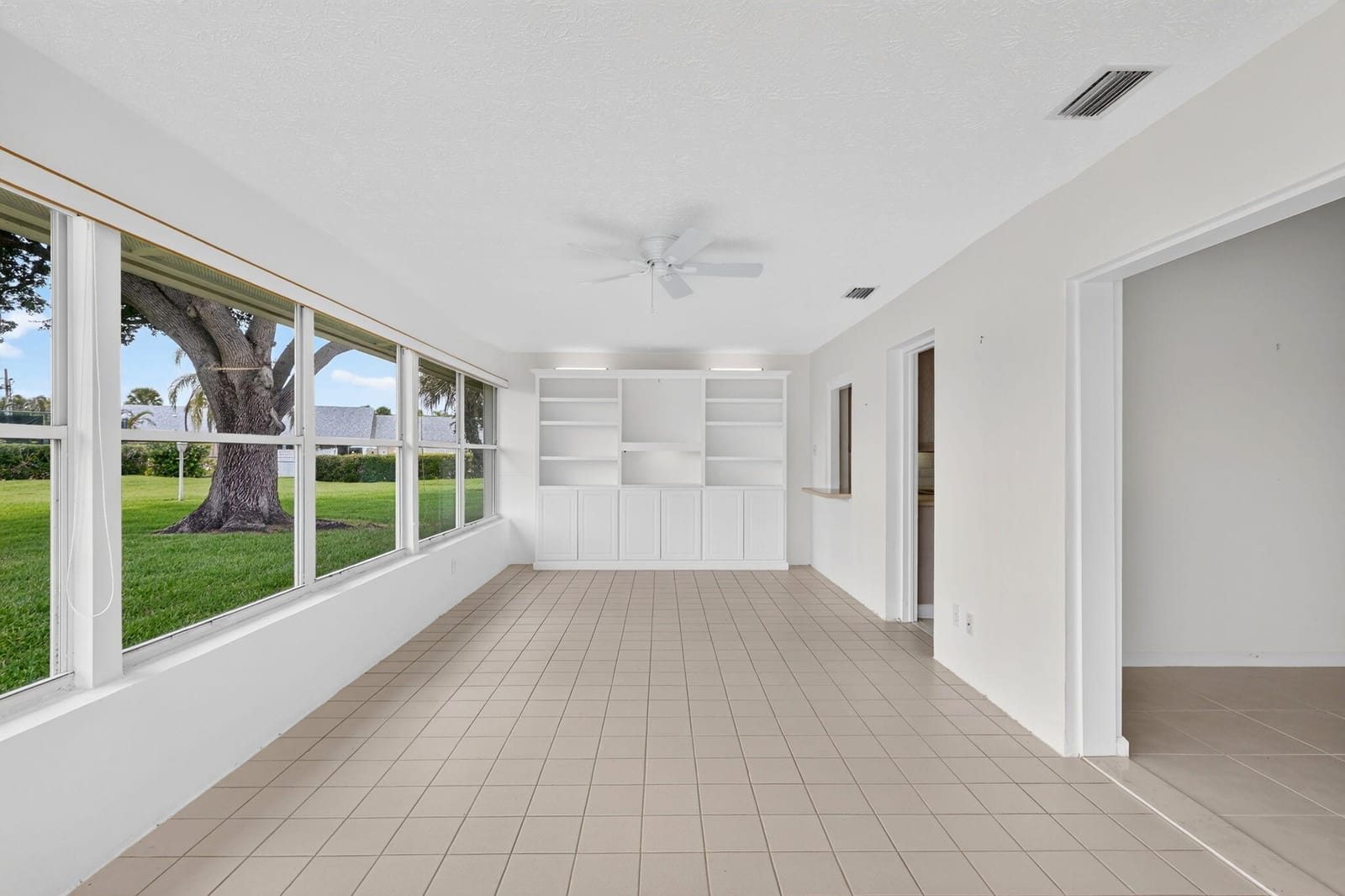 873 LAKE ORCHID Circle — photo 4