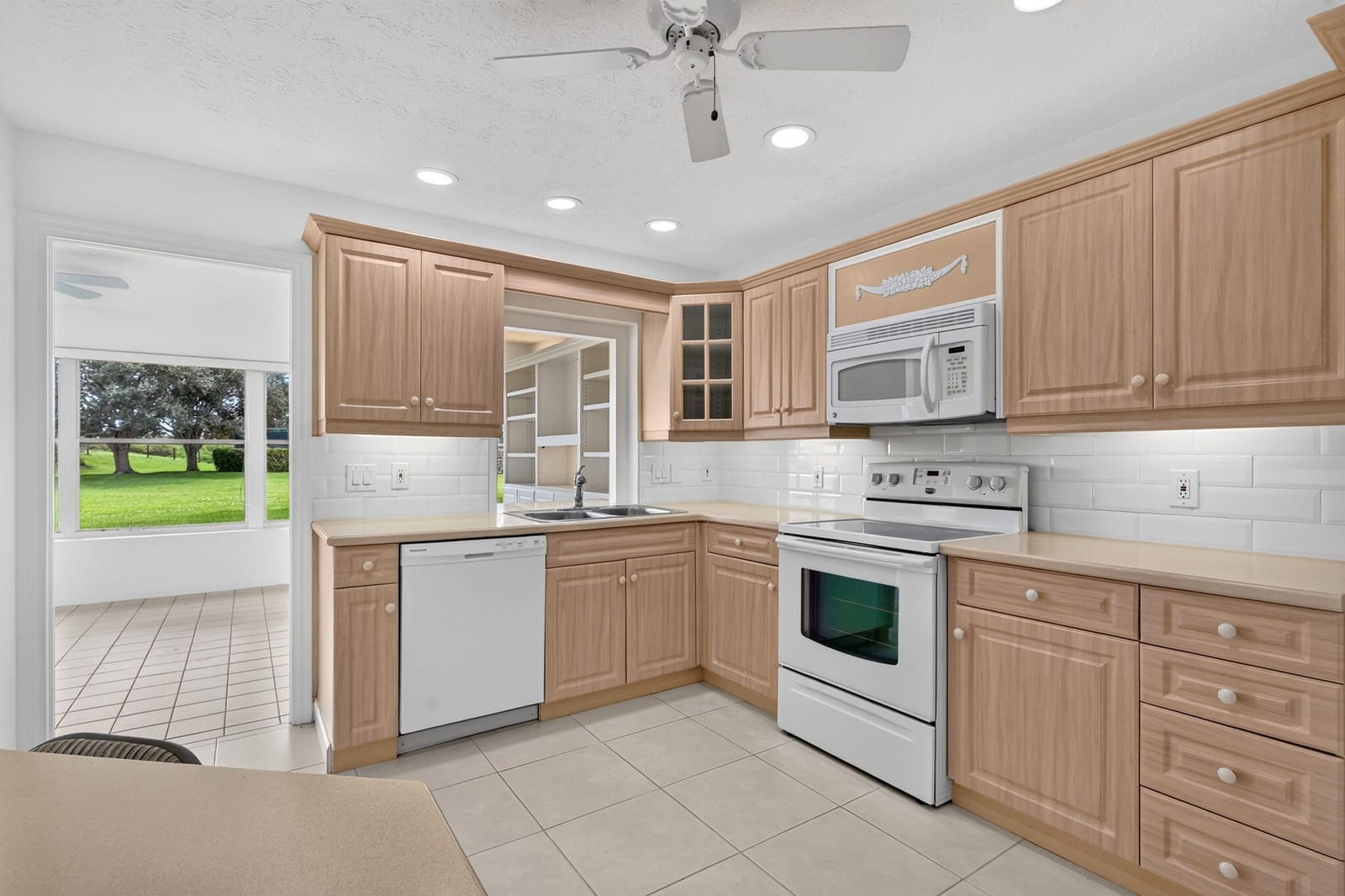 873 LAKE ORCHID Circle — photo 9
