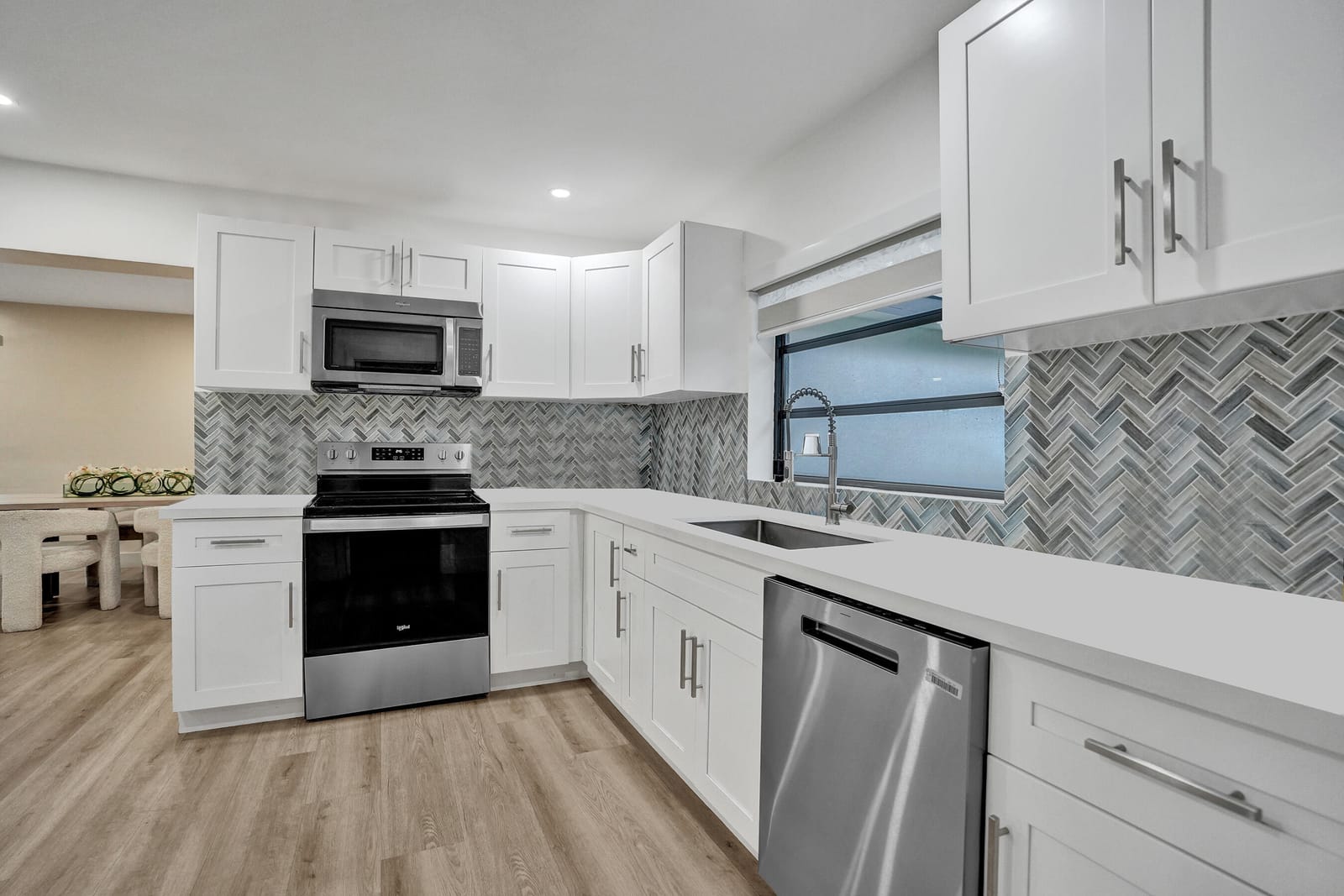 885 Azalea Court — photo 5